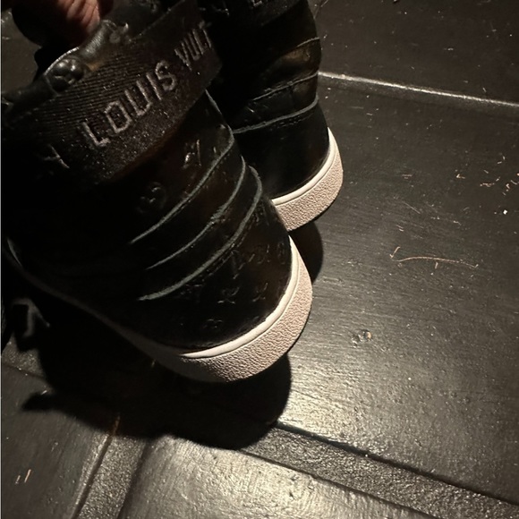 LV hightops - Picture 2 of 3